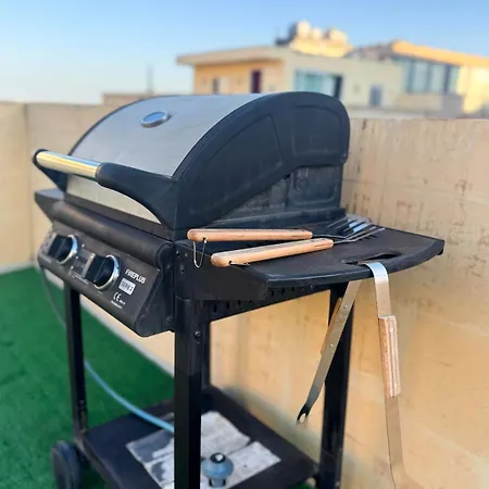 דירה Malta Rooftop Terrace 2br 10min Valletta מסידה